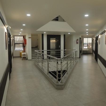 Hotel Lotus Chandrapur Exterior foto