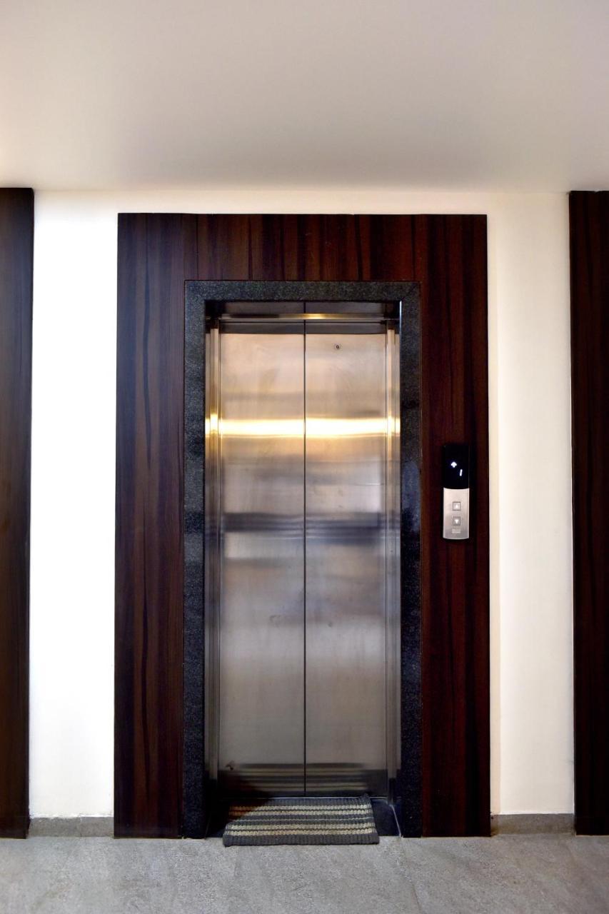 Hotel Lotus Chandrapur Exterior foto