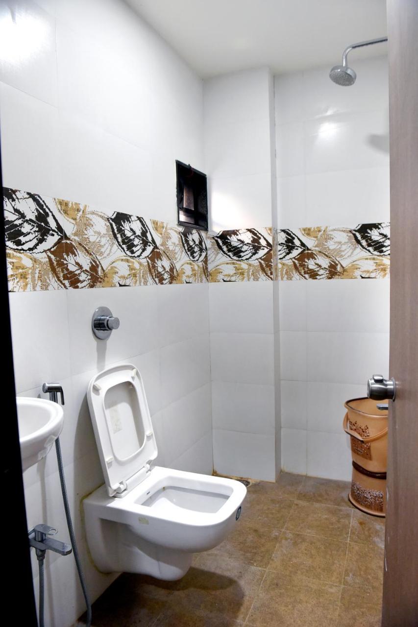 Hotel Lotus Chandrapur Exterior foto